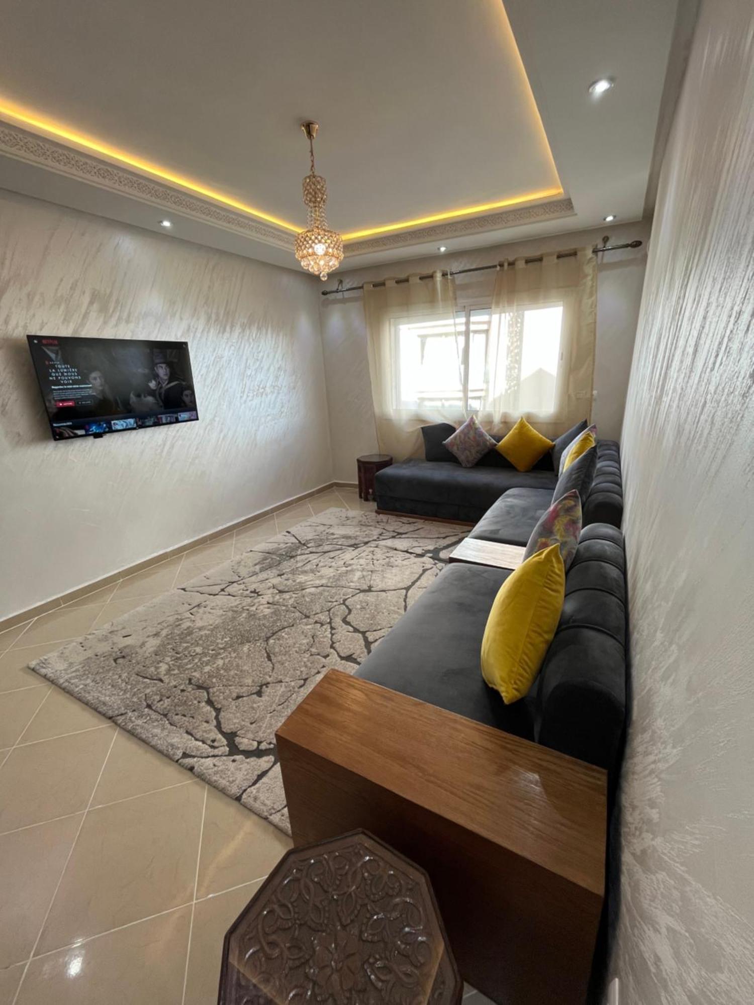 Luxury Center Town Apartment Kenitra Buitenkant foto